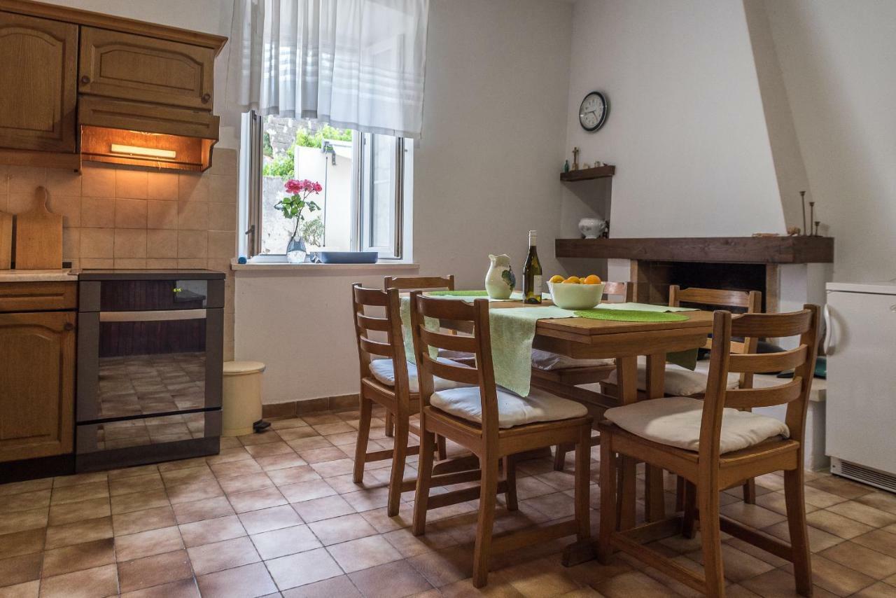 Apartment Matijas Trstenik  Bagian luar foto